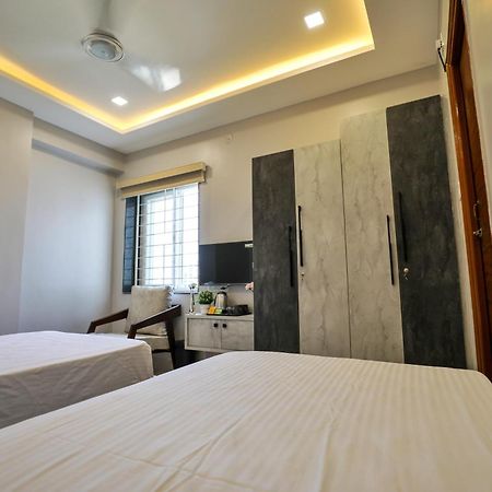 Hotel Ceasta, Beside Us Consulate Hyderabad, Gachibowli Gundipet Kültér fotó